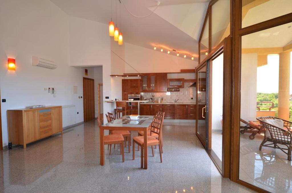 Apartments Ana Wellness Rovinj Bilik gambar